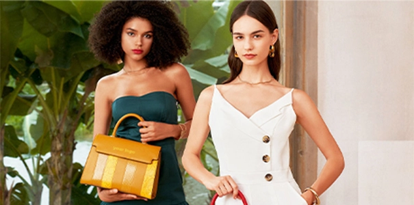 Why Women's Bags Are Essential for Practical and Stylish Carrying